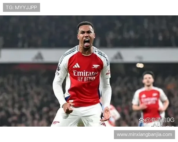 英超焦点战桑德兰主场迎战阿森纳双方争夺关键三分的激烈对决