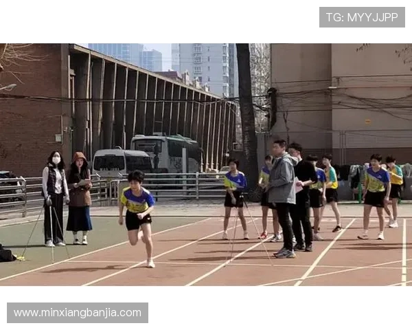 成都乒乓球队耐力对比分析与训练策略探讨